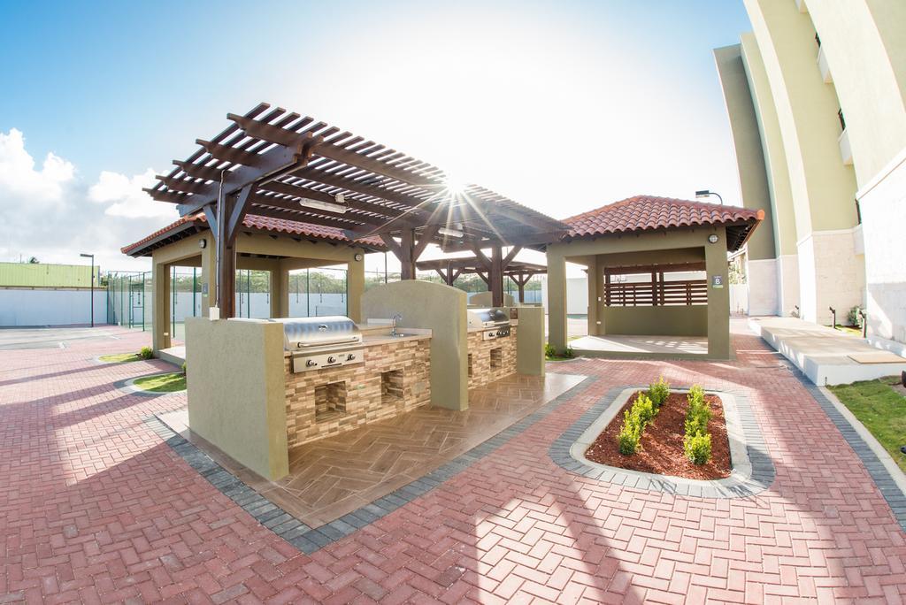 Palmaruba Condos パームビーチ エクステリア 写真