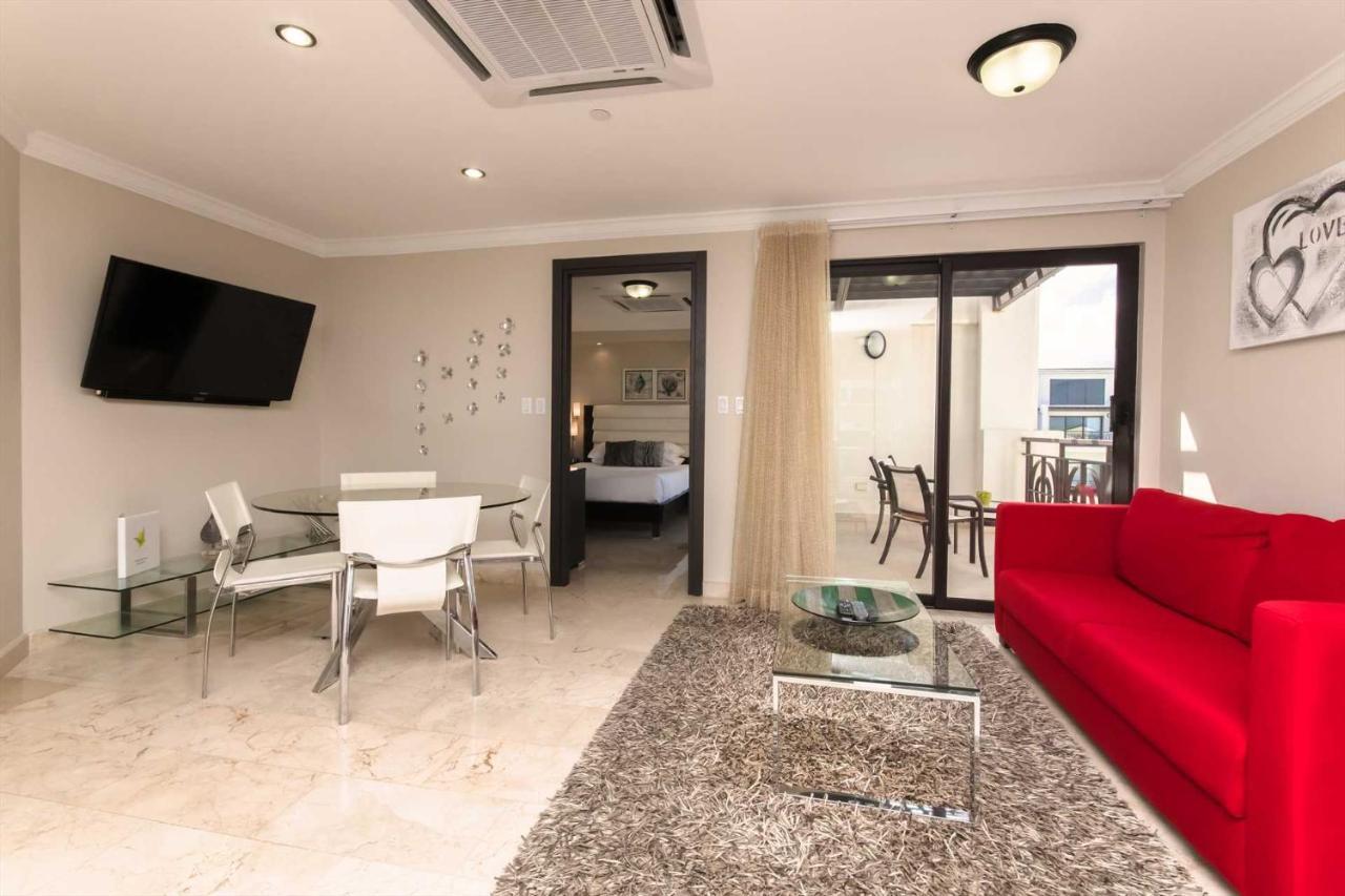 Palmaruba Condos パームビーチ エクステリア 写真