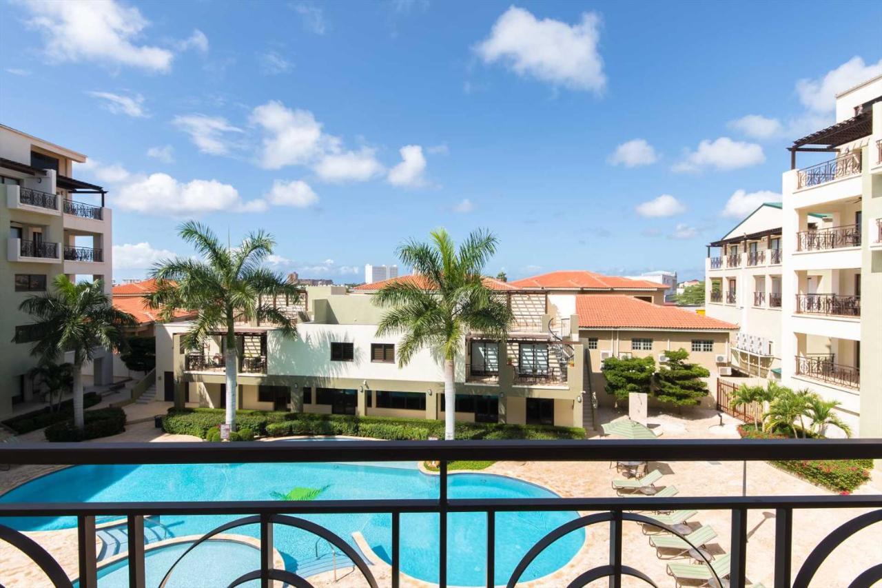 Palmaruba Condos パームビーチ エクステリア 写真